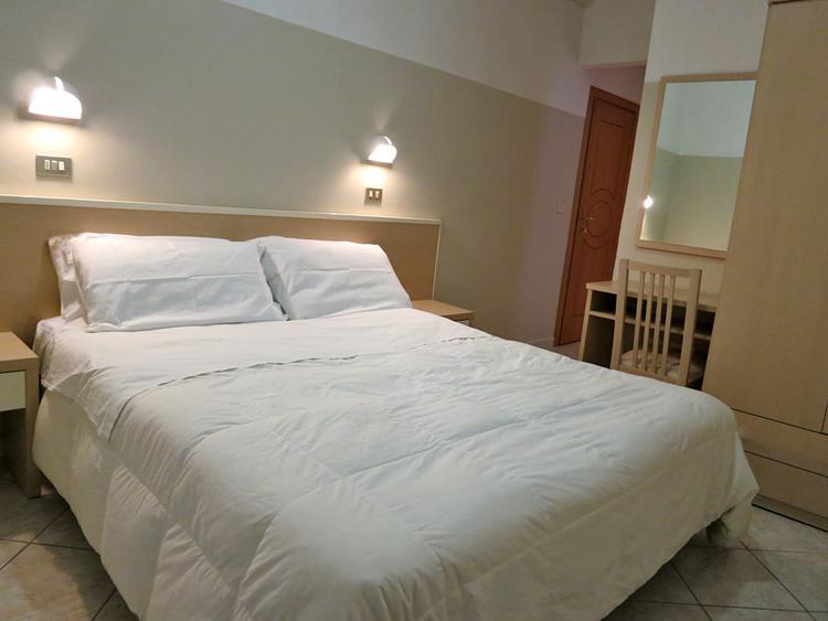 Hotel Romina Rimini Exterior photo